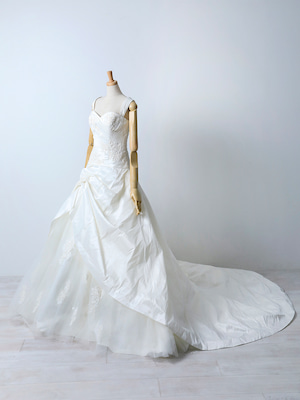 DRESS [NO.2-EMOU-34]