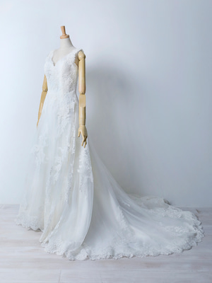 DRESS [NO.3-EMKT-41]